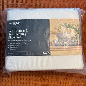 Miracle Self-Cooling & Self-Cleaning Sheet Set - White